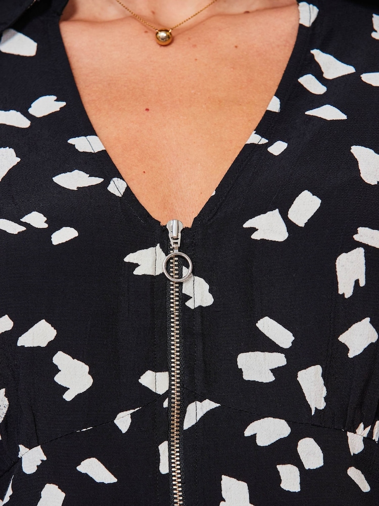 Sosandar Black Fleck Print Zip Front Top - Image 5 of 5