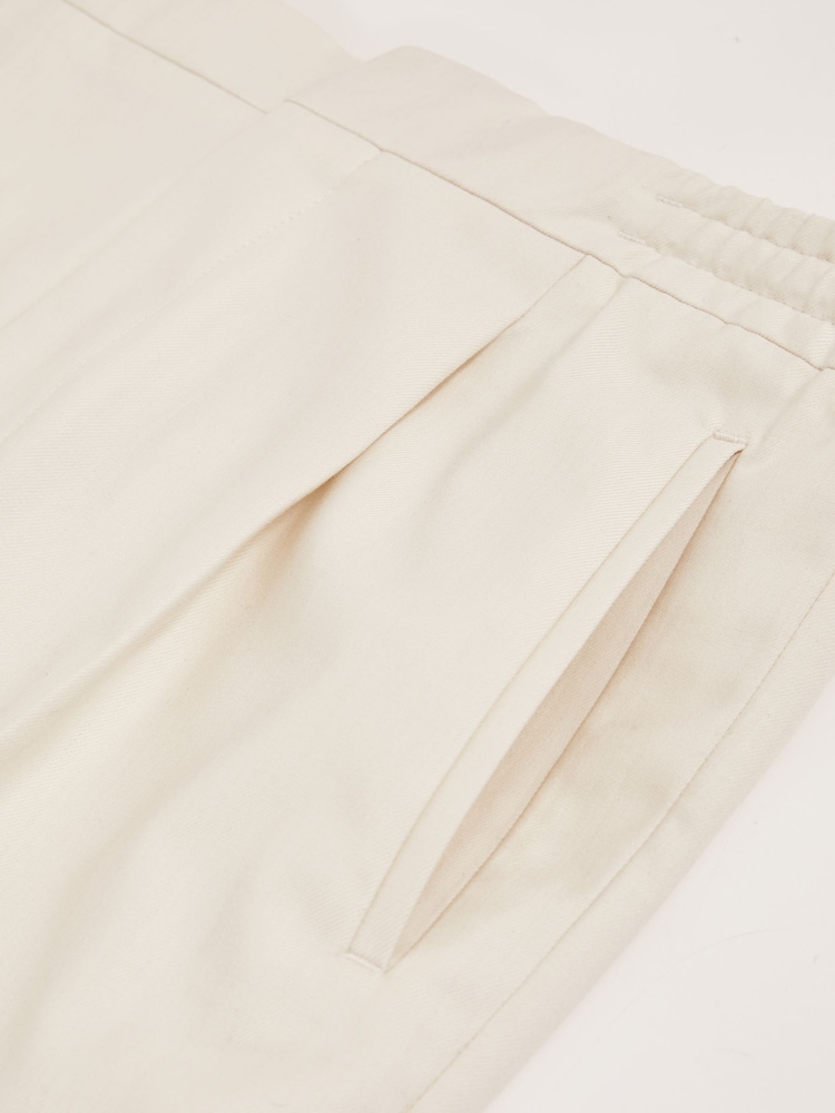 Crudo - Pantalones holgados con cordón ajustable y dobladillo Brighton de Reiss - Imagen 6 de 6 Crudo - Pantalones holgados con cordón ajustable y dobladillo Brighton de Reiss - Imagen 6 de 6