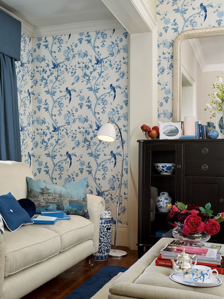 Laura Ashley Royal Blue Summer Palace A4 Wallpaper Sample - Image 1 of 2