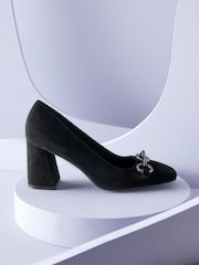 črna - Salonarji s kovinskim robom in oglatim sprednjim delom Forever Comfort® With Motionflex - Slika 1 iz 6