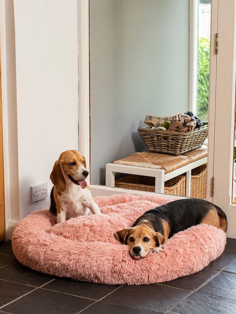 Bunty Pink Seventh Heaven Fluffy Dog Bed - Image 2 of 4 Bunty Pink Seventh Heaven Fluffy Dog Bed - Image 2 of 4