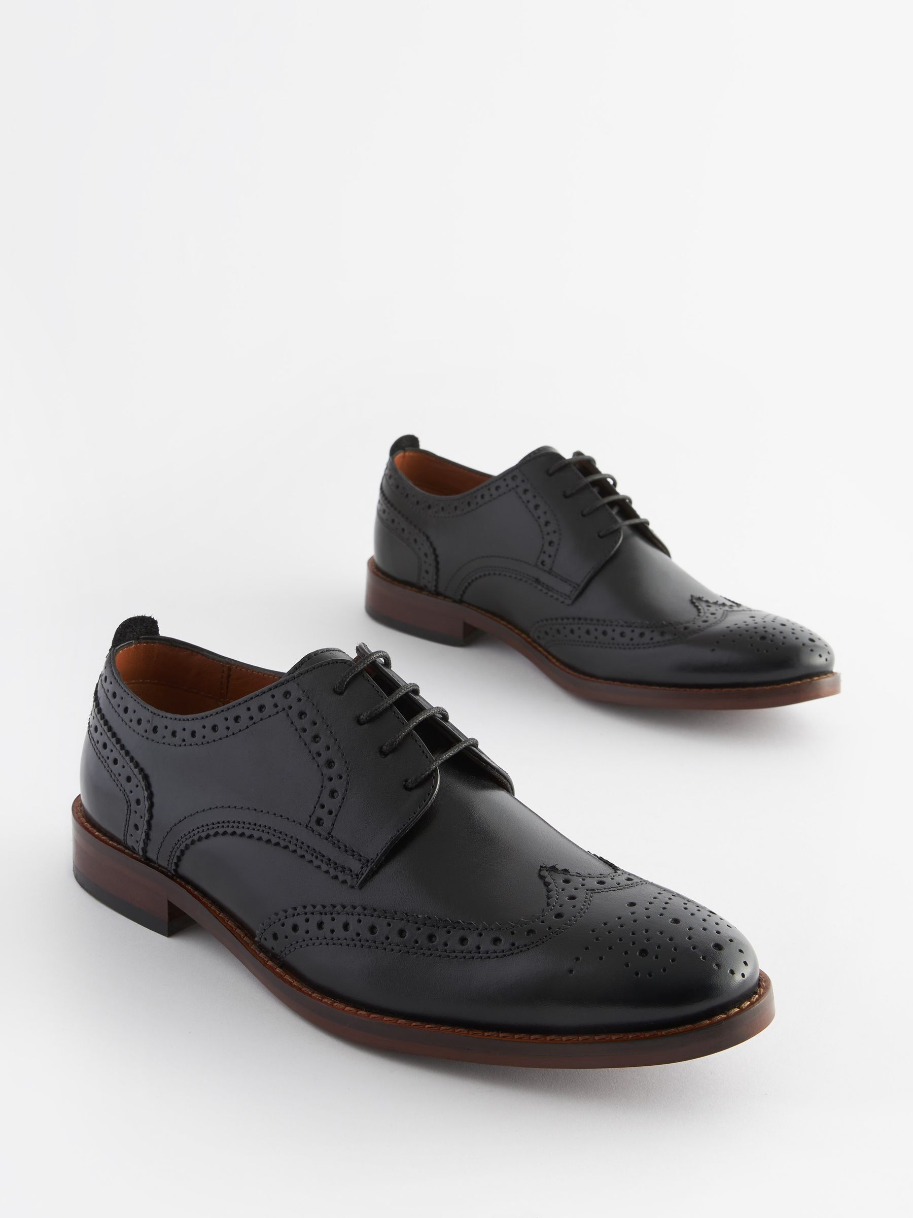 Wide smart shoes top