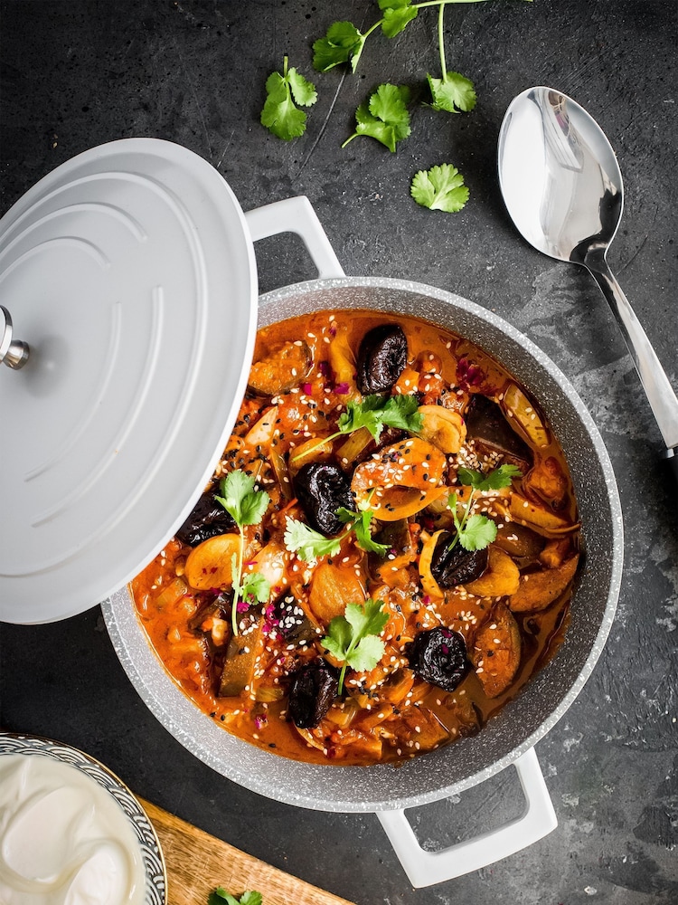 Masterclass Grey 4L Casserole Dish - Image 2 of 3