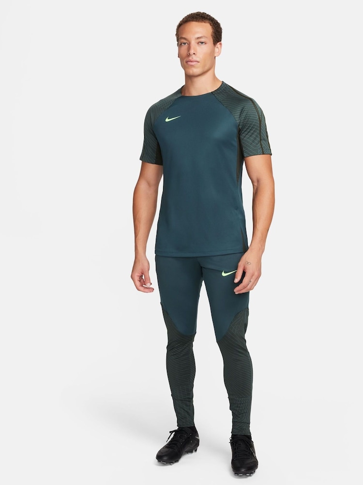Зеленый - Футболка Nike Strike Dri-FIT - Изображение 2 из 7
