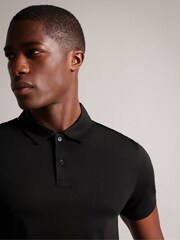 Schwarz - Ted Baker – Zeiter – weiches Polo-Shirt in schmaler Passform aus 100 % Baumwolle - Bild 2 von 5