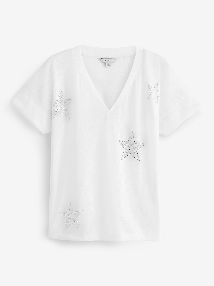 Weiß - T-Shirt in Leinenoptik mit V-Ausschnitt und Sternmotiv - Bild 6 von 6