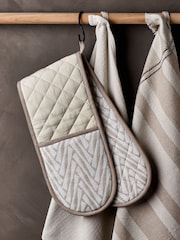 Natural Oven Gloves - Image 2 of 3