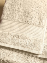 Natural Egyptian Cotton Towel - Image 3 of 5