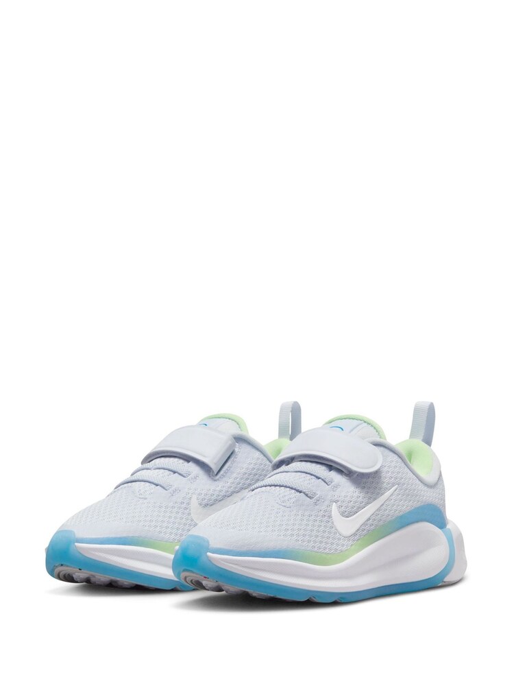 Nike Grey Junior Infinity Flow Running Trainers - Image 2 of 10