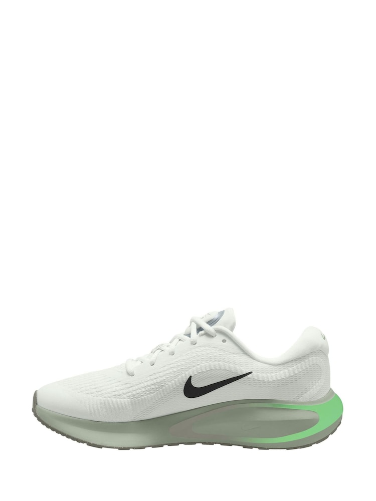 Nike White/Green Journey Run Road Running Trainers - Image 2 of 4