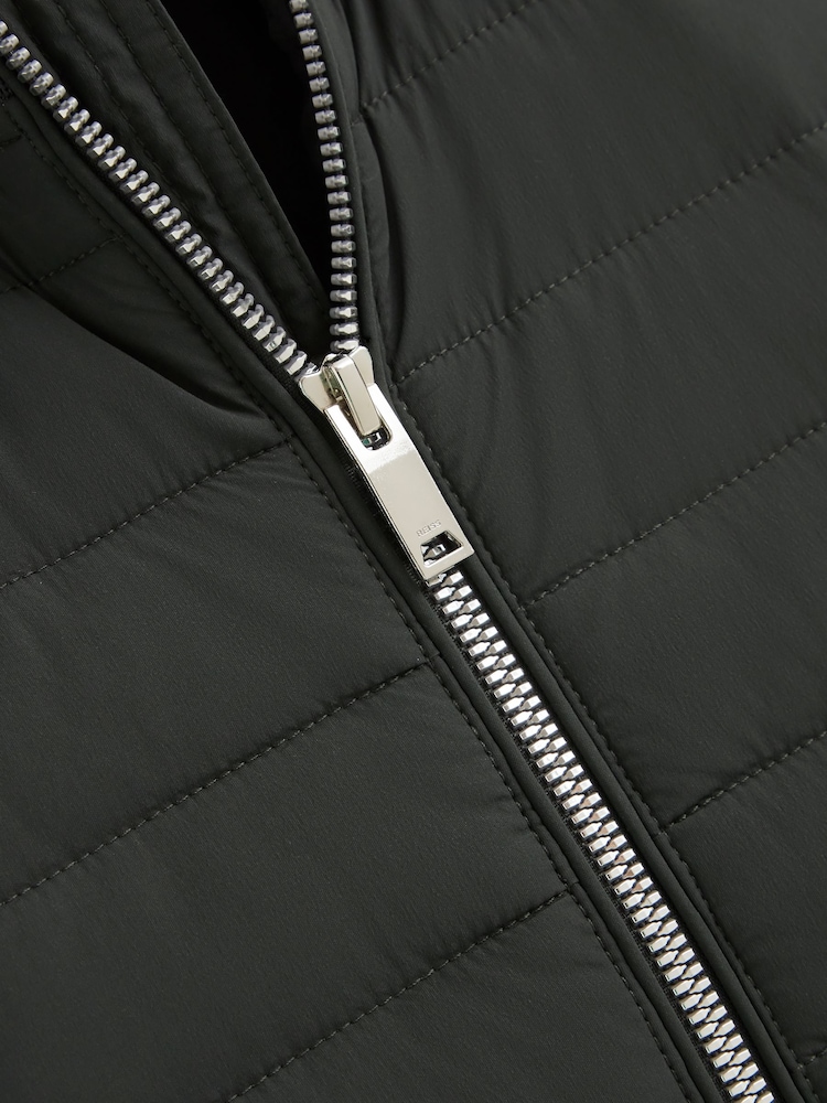 Reiss Forest Green Flintoff 3-9 yrs Funnel Neck Quilted Hybrid Jacket - Image 6 of 6