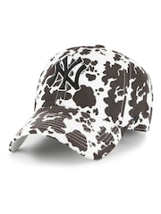 47 Brand White Cow Print New York Yankees Bessie Clean Up Hat - Image 1 of 2