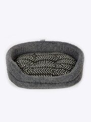 Danish Designs Charcoal Fleece Arrows Slumber Dog Bed - Image 3 of 6