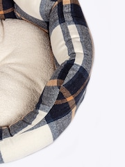 Danish Designs Navy Blue Bowmore Deluxe Slumber Dog Bed - Image 6 of 6