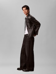 جينز فضفاض من Calvin Klein - صورة 3 من 6