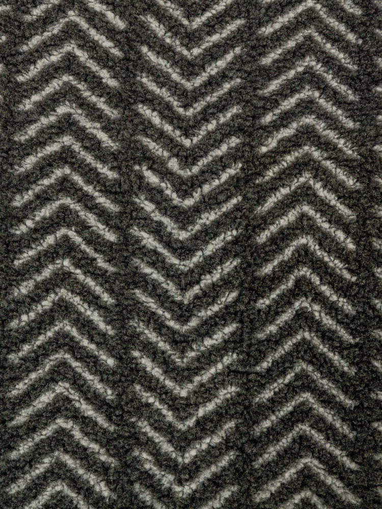 Danish Designs Charcoal Fleece Arrows Pet Blanket - Image 4 of 4