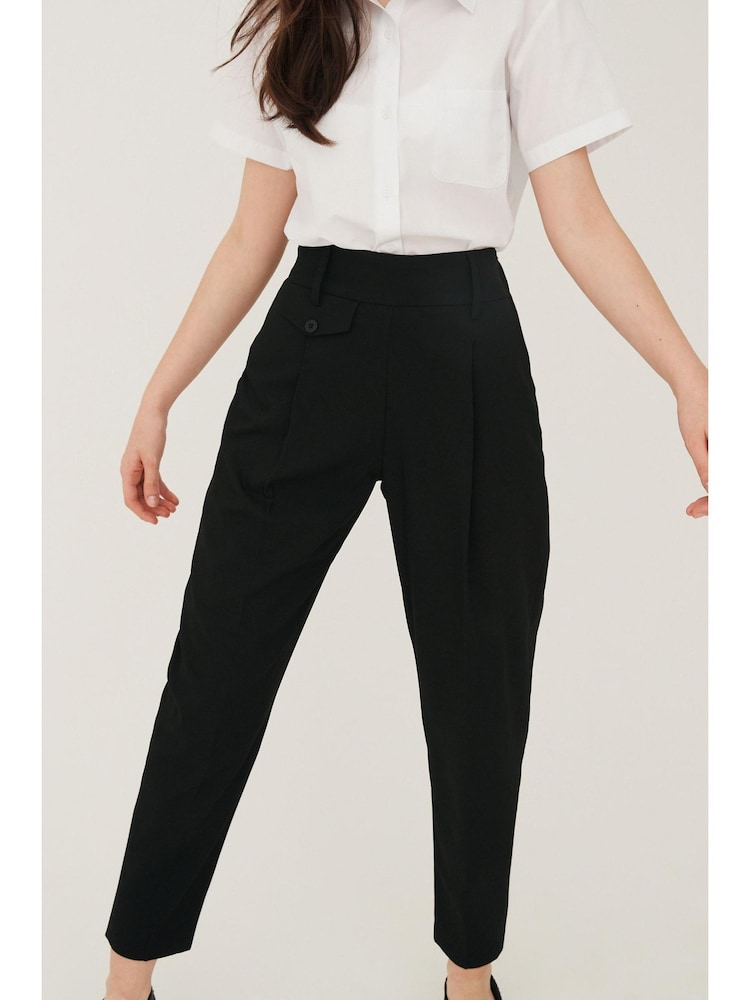 Schwarz - Schmal zulaufende Hose für ältere Kinder (9-17 J.) - Bild 1 von 6 Schwarz - Schmal zulaufende Hose für ältere Kinder (9-17 J.) - Bild 1 von 6