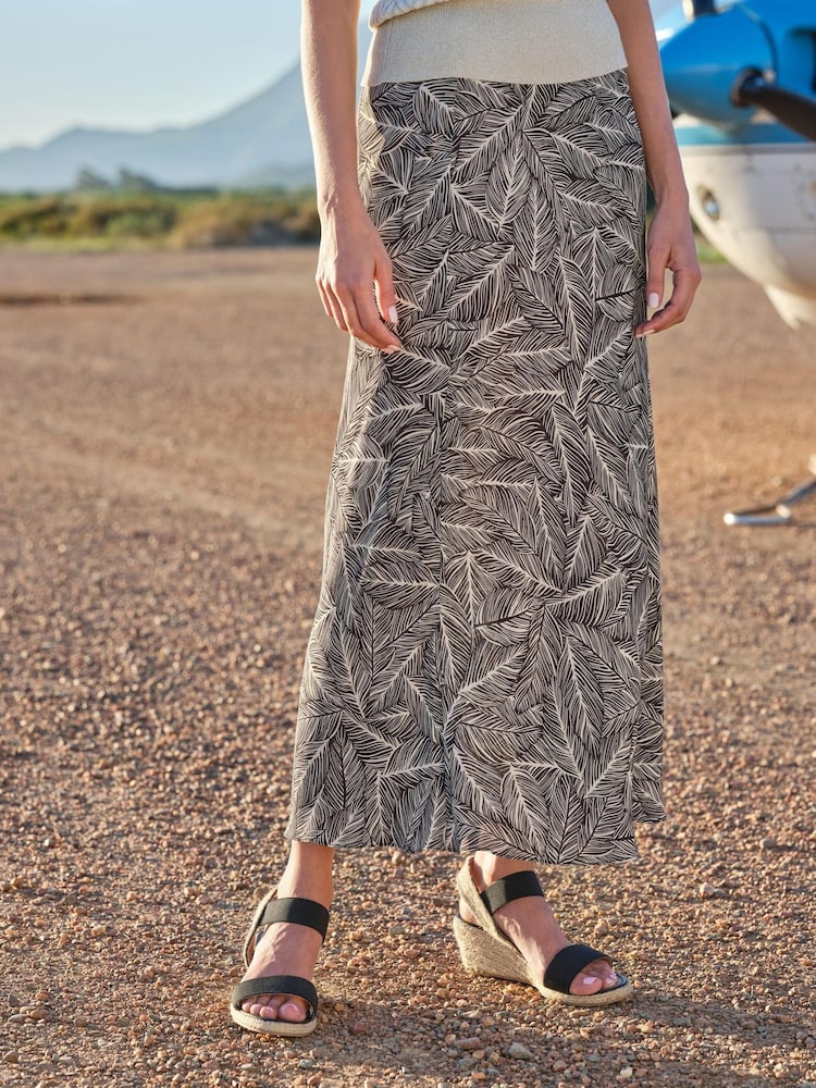 Pure Collection Bias Midi Seamed Black Skirt - Image 1 of 1 Pure Collection Bias Midi Seamed Black Skirt - Image 1 of 1