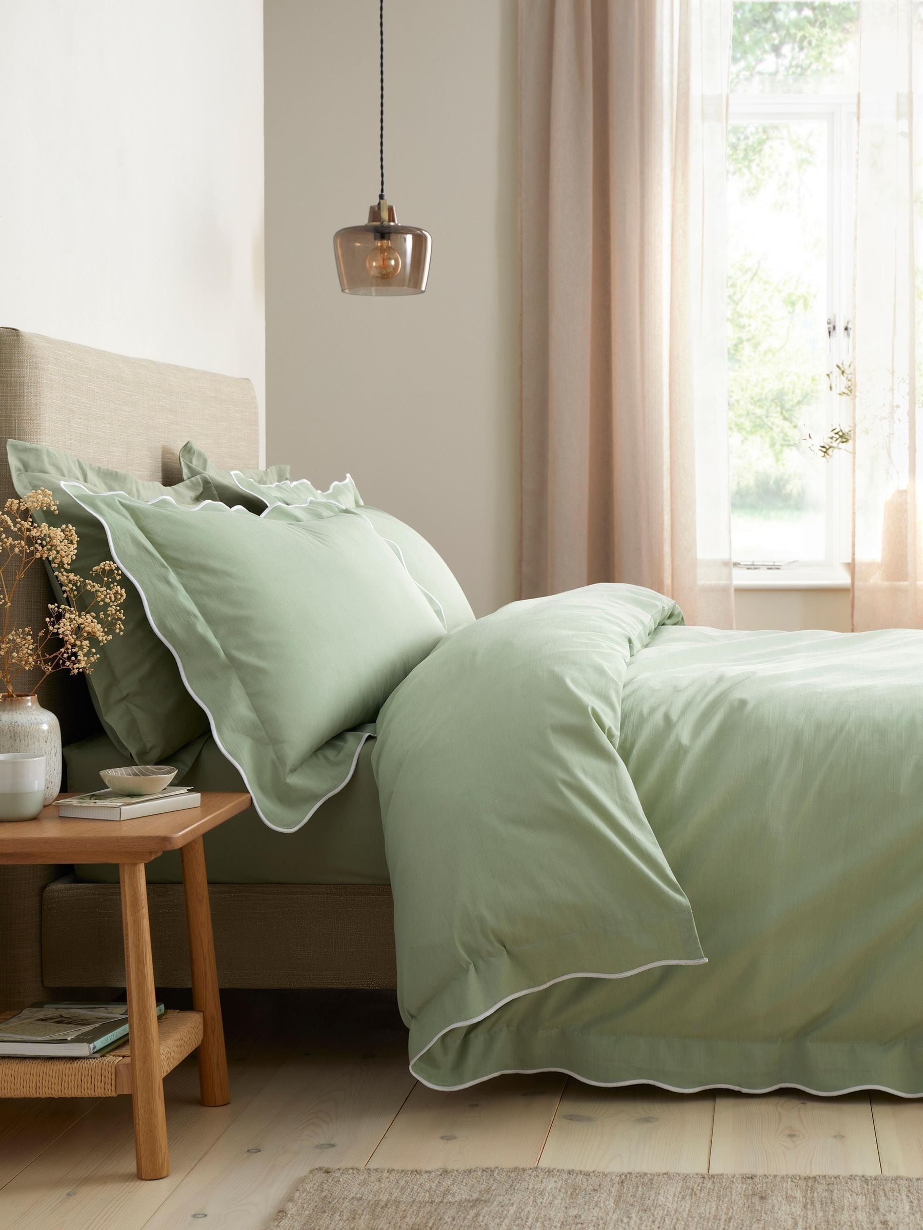 Julian Charles Green Scallop Edge 100% Cotton Duvet Set - Super King - Image 5