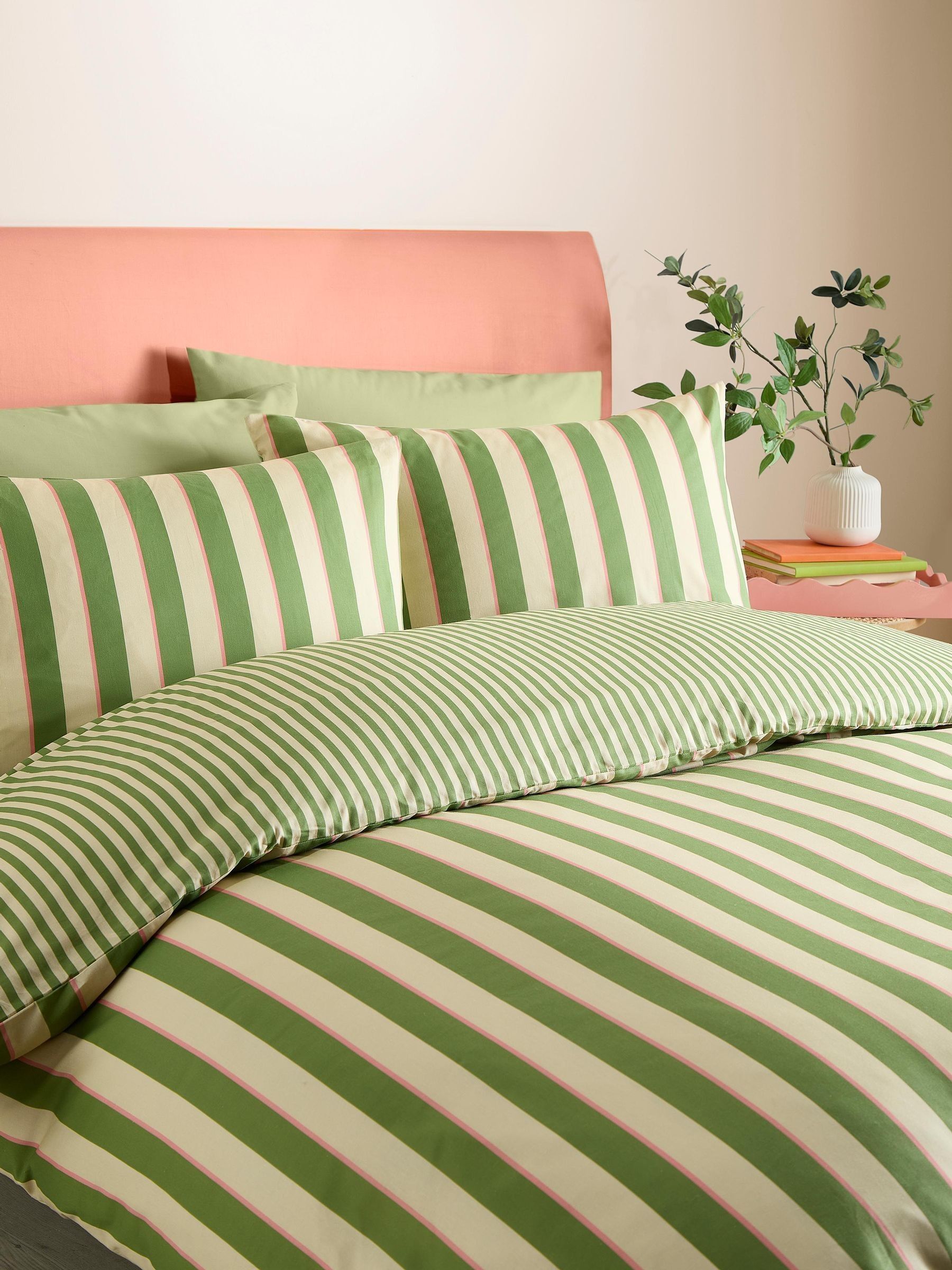 Fusion Unisex Green Bold Stripe Bed Set - Image 7