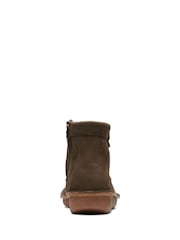 Clarks Green Nub Funny Cedar Boots - Image 6 of 7