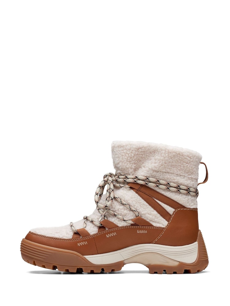 Clarks Cream Wlinedcomb Hike Up Boots - Image 2 of 7