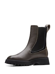 Clarks Brown Leather Stayso Rise Boots - Image 4 of 7