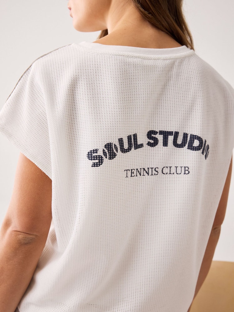 Smith & Soul White Oversized Mesh T-Shirt with Elasticated Balloon Hem - Image 5 of 5 Smith & Soul White Oversized Mesh T-Shirt with Elasticated Balloon Hem - Image 5 of 5