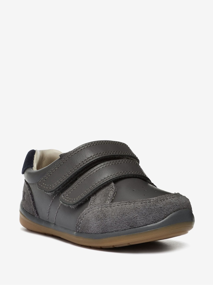 siva - Usnjeni čevlji z zapenjanjem na ježka First Walker Baby - Slika 2 iz 5 siva - Usnjeni čevlji z zapenjanjem na ježka First Walker Baby - Slika 2 iz 5