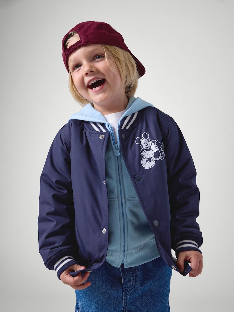 Gap Disney Mickey Mouse varsity-jakke (6mdr.-5år) - Billede 1 af 4 Gap Disney Mickey Mouse varsity-jakke (6mdr.-5år) - Billede 1 af 4