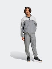 Grau - adidas Sportswear gewebter Trainingsanzug in Colourblock-Optik - Bild 4 von 6