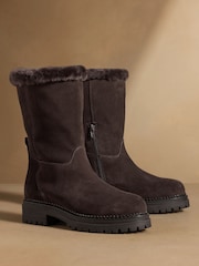 Коричнева замша - Russell & Bromley Elmley Shearling Midi Boots - Image 1 of 7