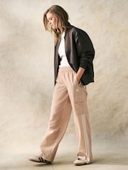Коричневый - adidas Originals adidas Originals 3 Stripe Wide Leg Trousers - Изображение 4 из 7