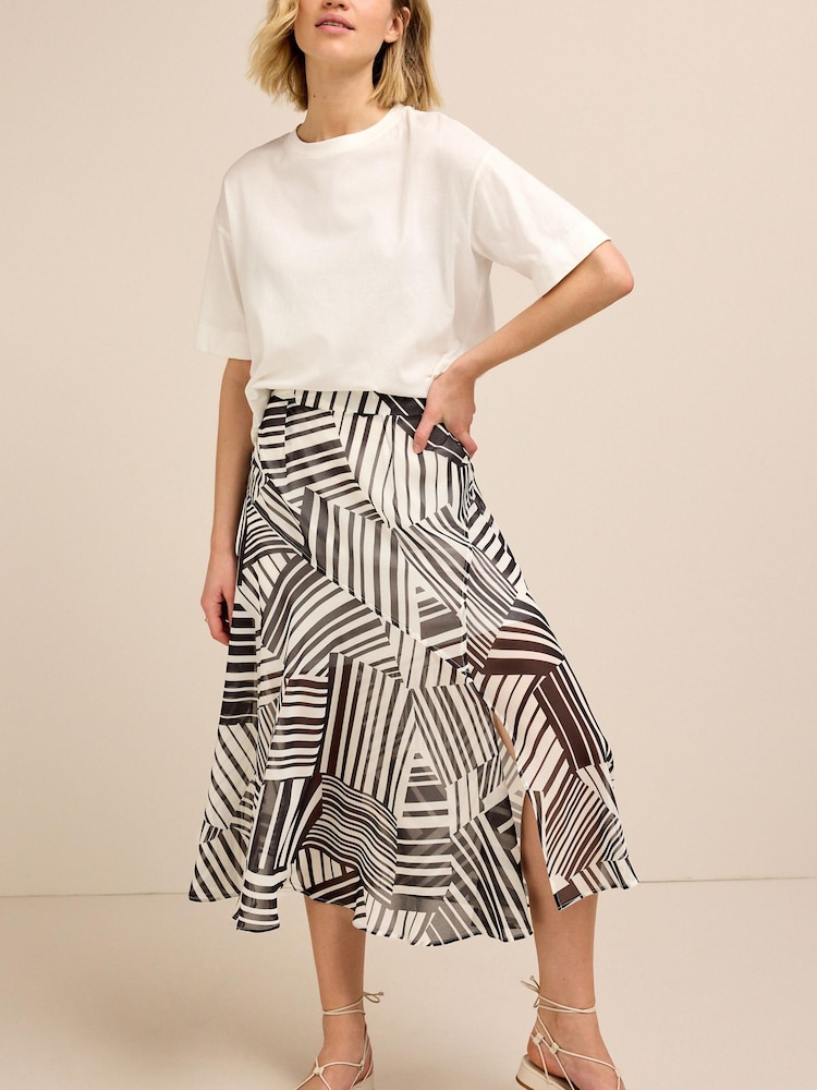 Black/White Geo - Image 1 of 7