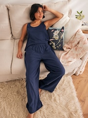 marine - Pantalon Laura Ashley Lounge en maille - Image 3 of 6