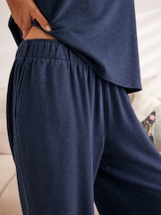 marine - Pantalon Laura Ashley Lounge en maille - Image 4 of 6