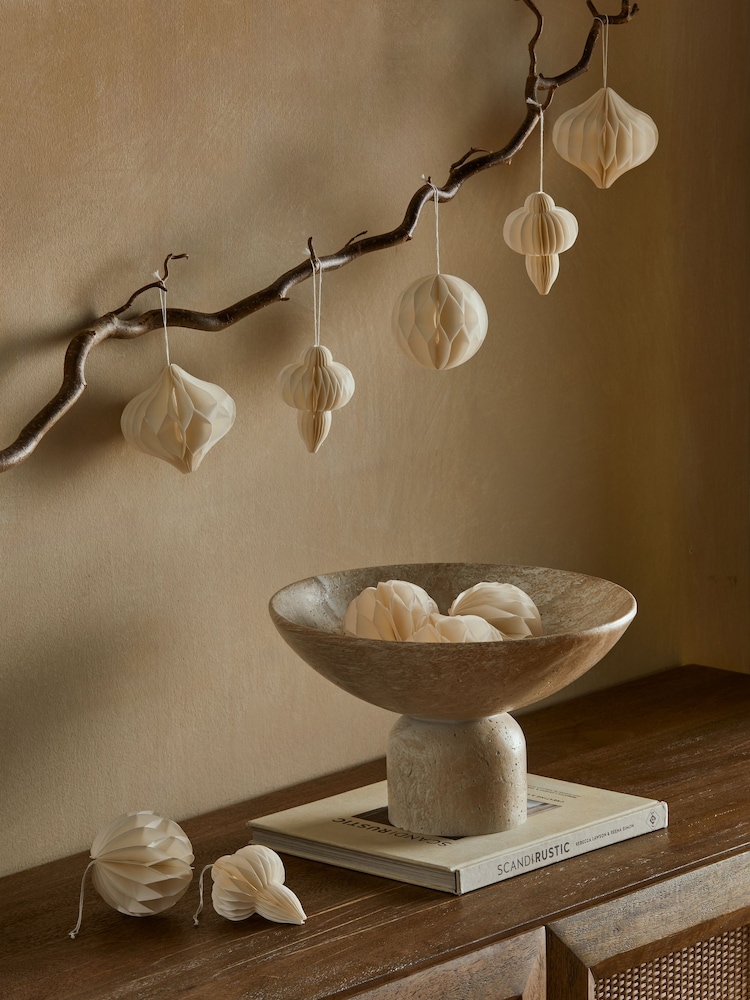 Set of 10 White Paper Honeycomb Baubles - Image 2 of 8