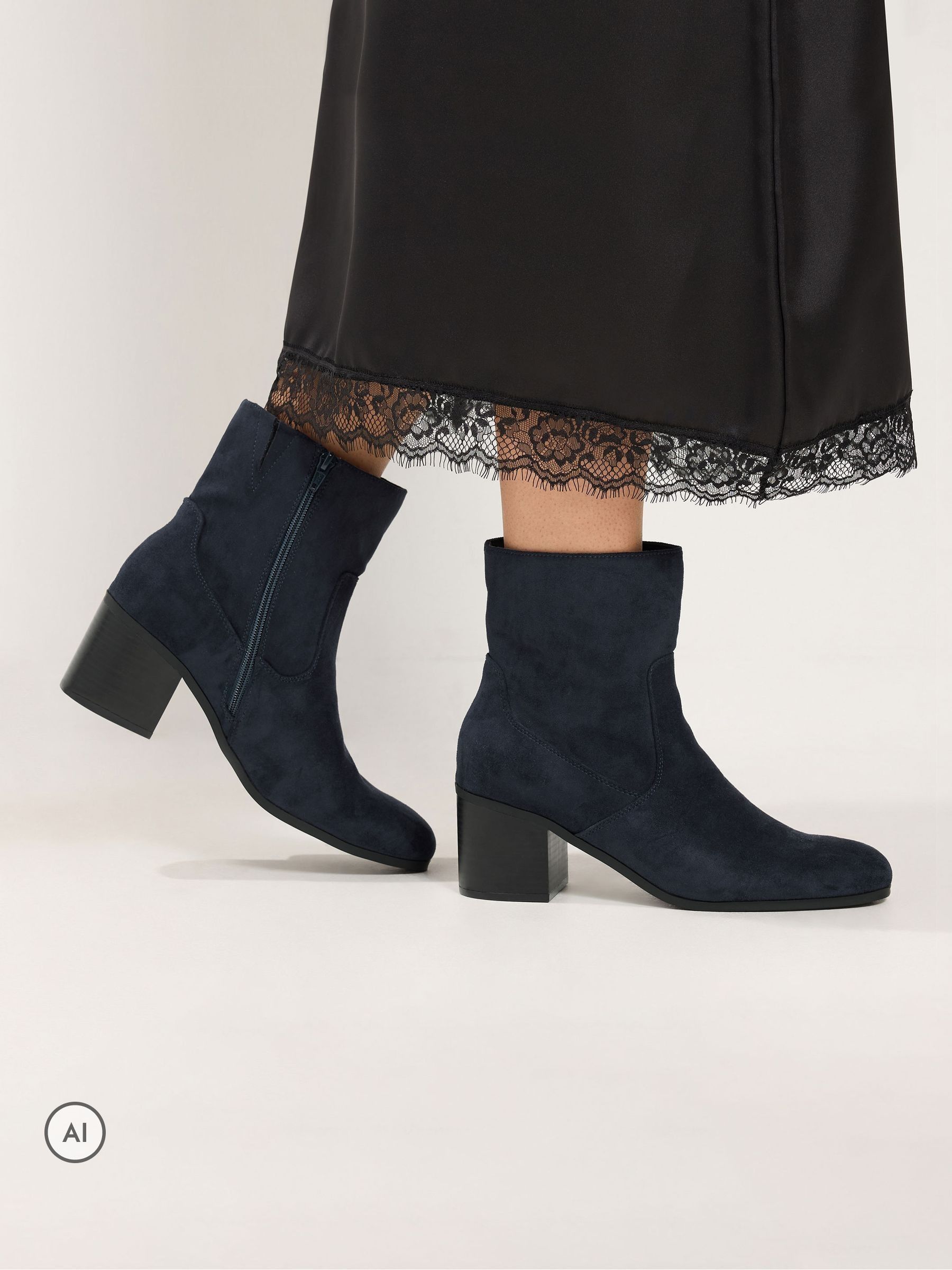 Yours Curve Women's Blue Square Heel Ankle Boots