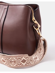 Marrom escuro - Bolsa transversal com alça de tecido Accessorize - Imagem 4 de 5