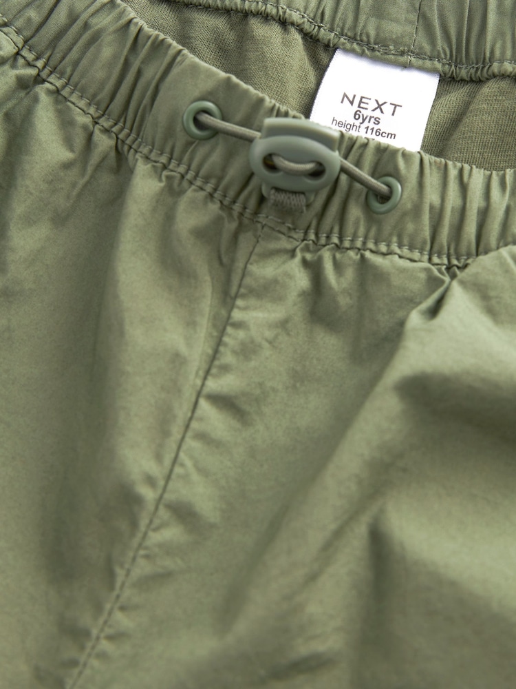 Khakigrün - Parachute-Cargohose mit Jerseyfutter (3–16 Jahre) - Bild 7 von 7