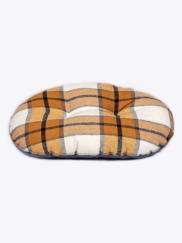 Danish Designs Sand Bowmore Quilted Mattress Dog Bed - Image 2 of 4