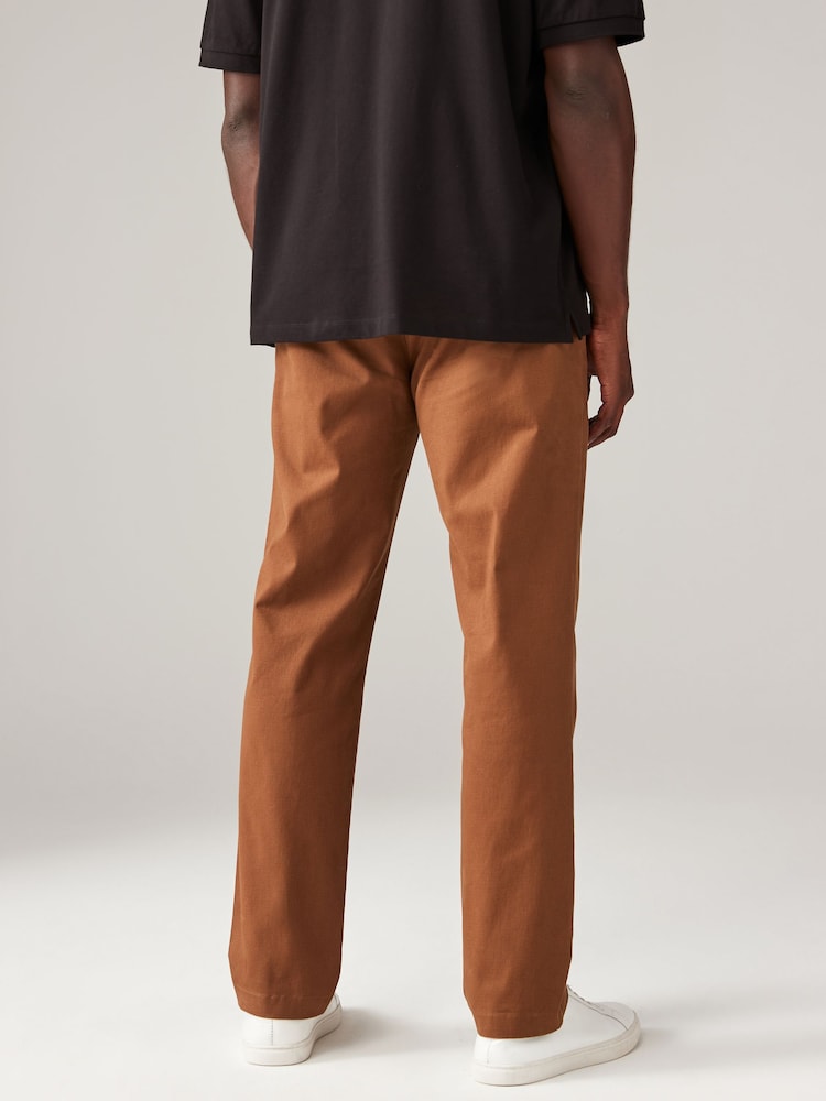 Hellbraun - Gerade Passform - Weiche, bedruckte Chinohose mit Stretch - Bild 2 von 5 Hellbraun - Gerade Passform - Weiche, bedruckte Chinohose mit Stretch - Bild 2 von 5