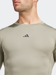 adidas Green Techfit Compression Training Long Sleeve Long Sleeve Top - Image 4 of 7