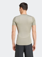 adidas Green TECHFIT Compression Training T-Shirt - Image 2 of 7