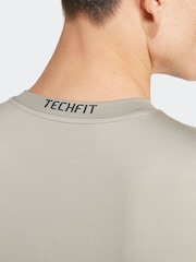 adidas Green TECHFIT Compression Training T-Shirt - Image 5 of 7