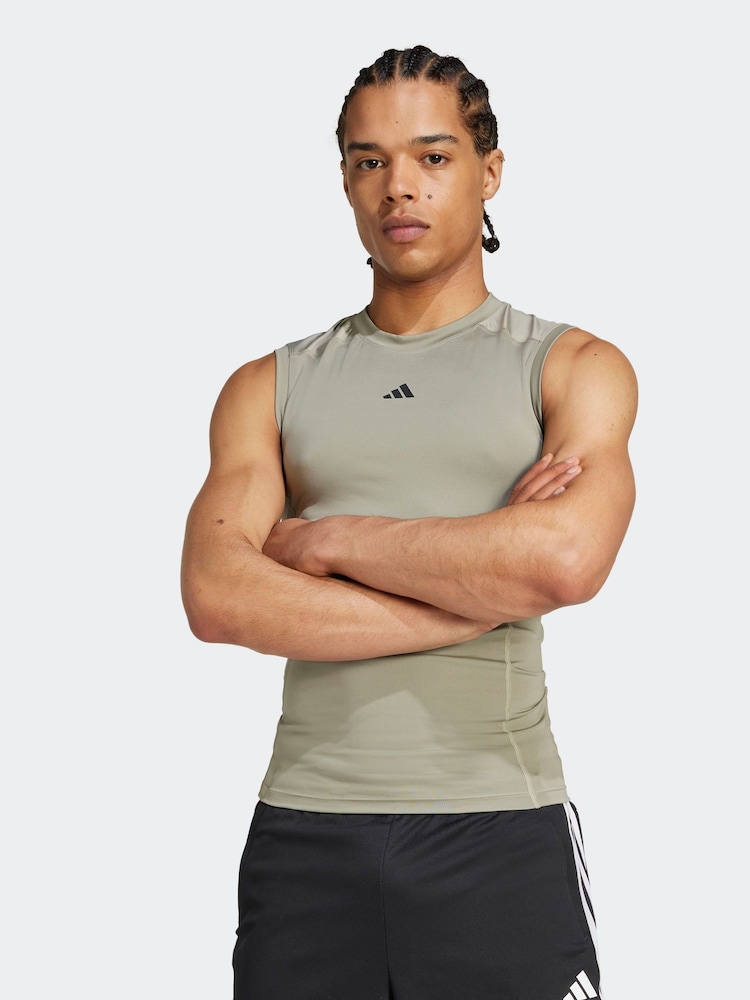 Зеленый - Компрессионный спортивный жилет без рукавов adidas Techfit - Изображение 1 из 7