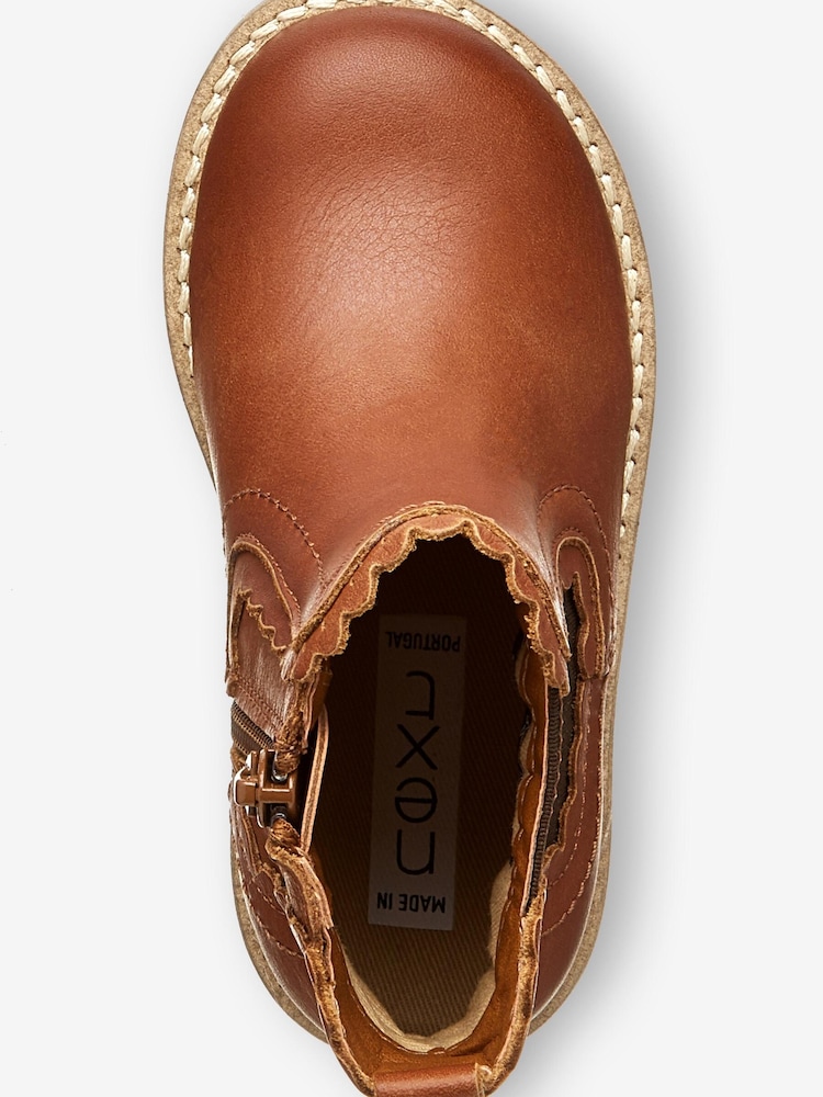 Cuir Tan - Bottines Chelsea Little Luxe™ à bords festonnés - Image 3 of 4
