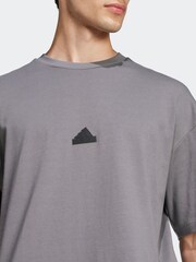 Grau - adidas City Escape T-Shirt - Bild 4 von 7