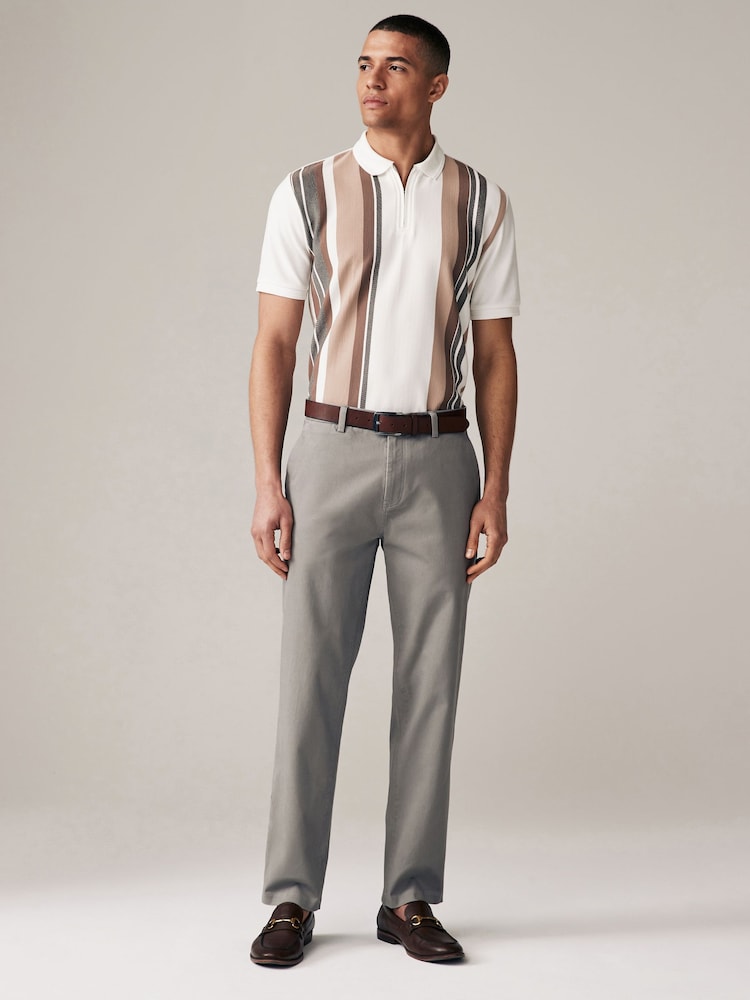 Gris - Corte recto - Pantalones chinos de tacto suave con cinturón - Imagen 2 de 10