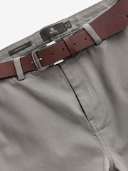 Gris - Corte recto - Pantalones chinos de tacto suave con cinturón - Imagen 8 de 10